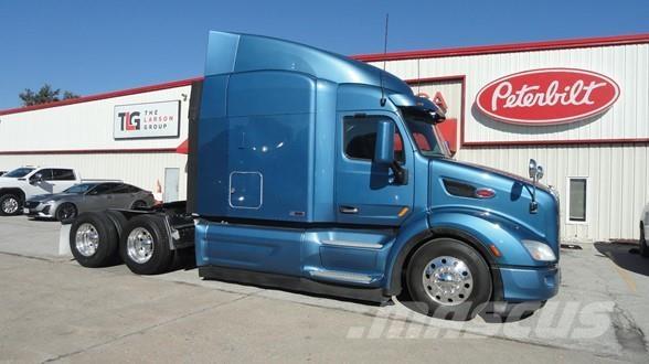 Peterbilt 579 Tractor Units