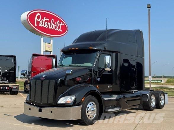 Peterbilt 579 Tractor Units