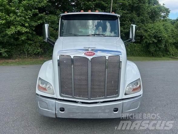 Peterbilt 579 Tractor Units