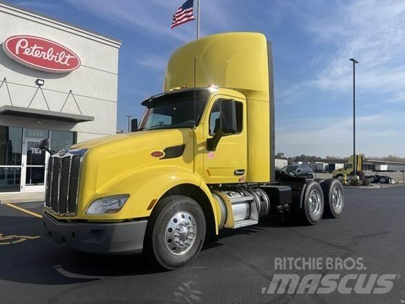 Peterbilt 579 Tractor Units