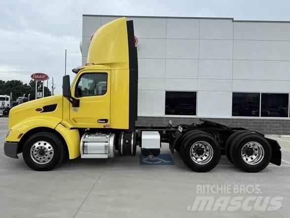 Peterbilt 579 Tractor Units