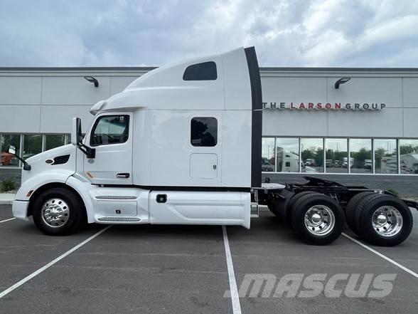 Peterbilt 579 Tractor Units