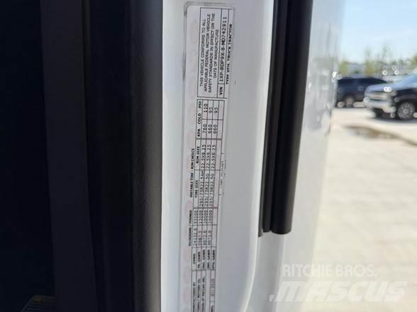 Peterbilt 579 Tractor Units