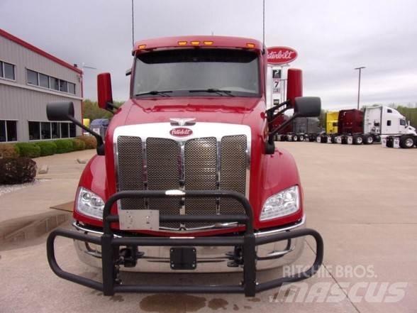 Peterbilt 579 Tractor Units