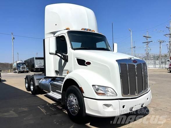 Peterbilt 579 Tractor Units