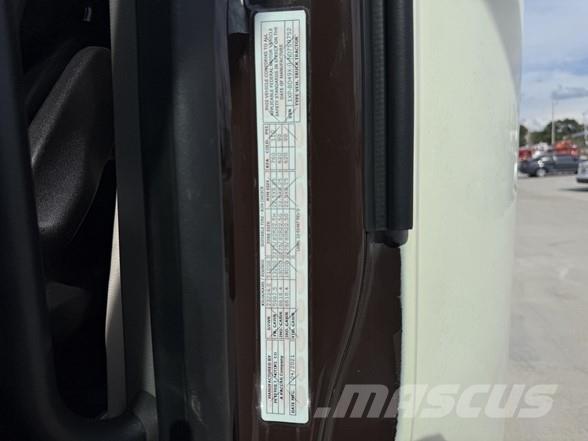 Peterbilt 579 Tractor Units