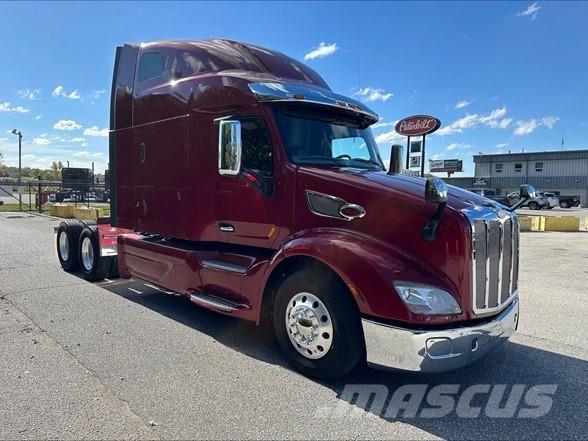 Peterbilt 579 Tractor Units