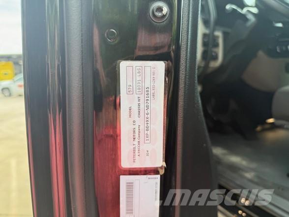 Peterbilt 579 Tractor Units