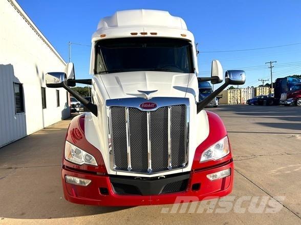 Peterbilt 579 Tractor Units