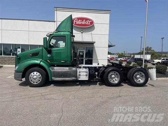 Peterbilt 579 Tractor Units