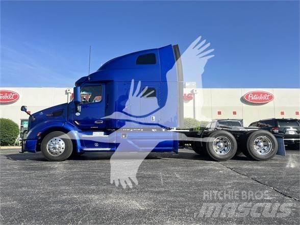 Peterbilt 579 Tractor Units