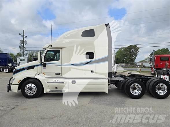Peterbilt 579 Tractor Units