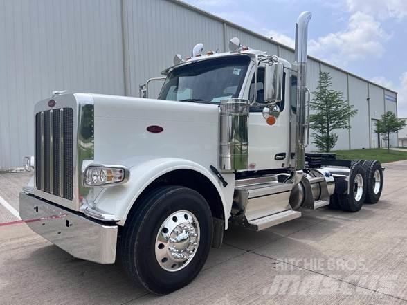 Peterbilt 589 Tractor Units