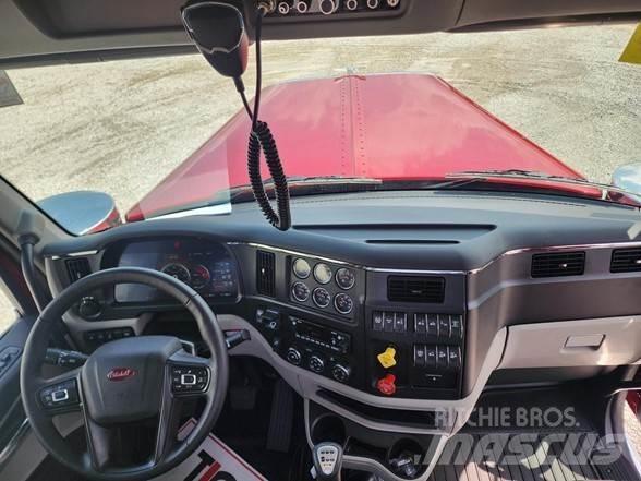 Peterbilt 589 Tractor Units