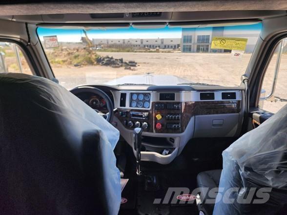 Peterbilt 589 Tractor Units