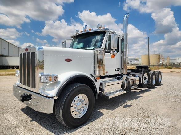 Peterbilt 589 Tractor Units