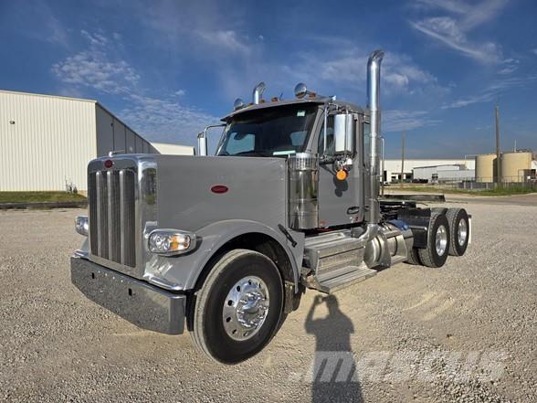 Peterbilt 589 Tractor Units