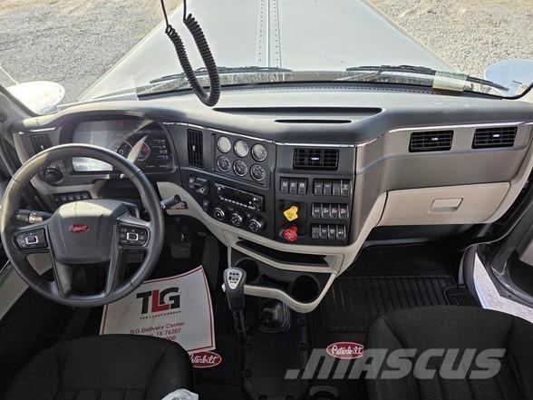 Peterbilt 589 Tractor Units