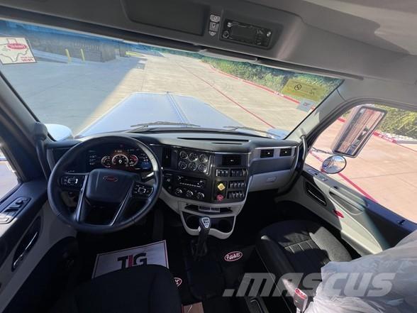 Peterbilt 589 Tractor Units