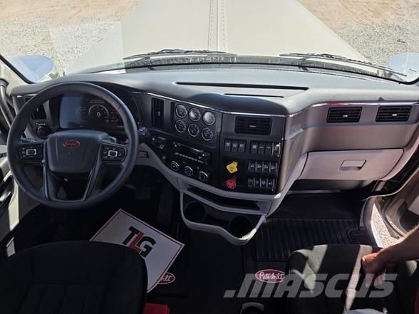 Peterbilt 589 Tractor Units