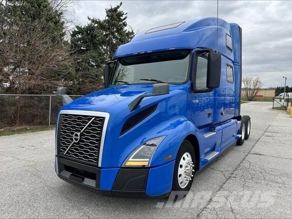 Volvo VNL42860 Tractor Units