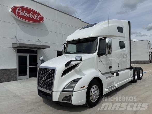Volvo VNL64T860 Tractor Units