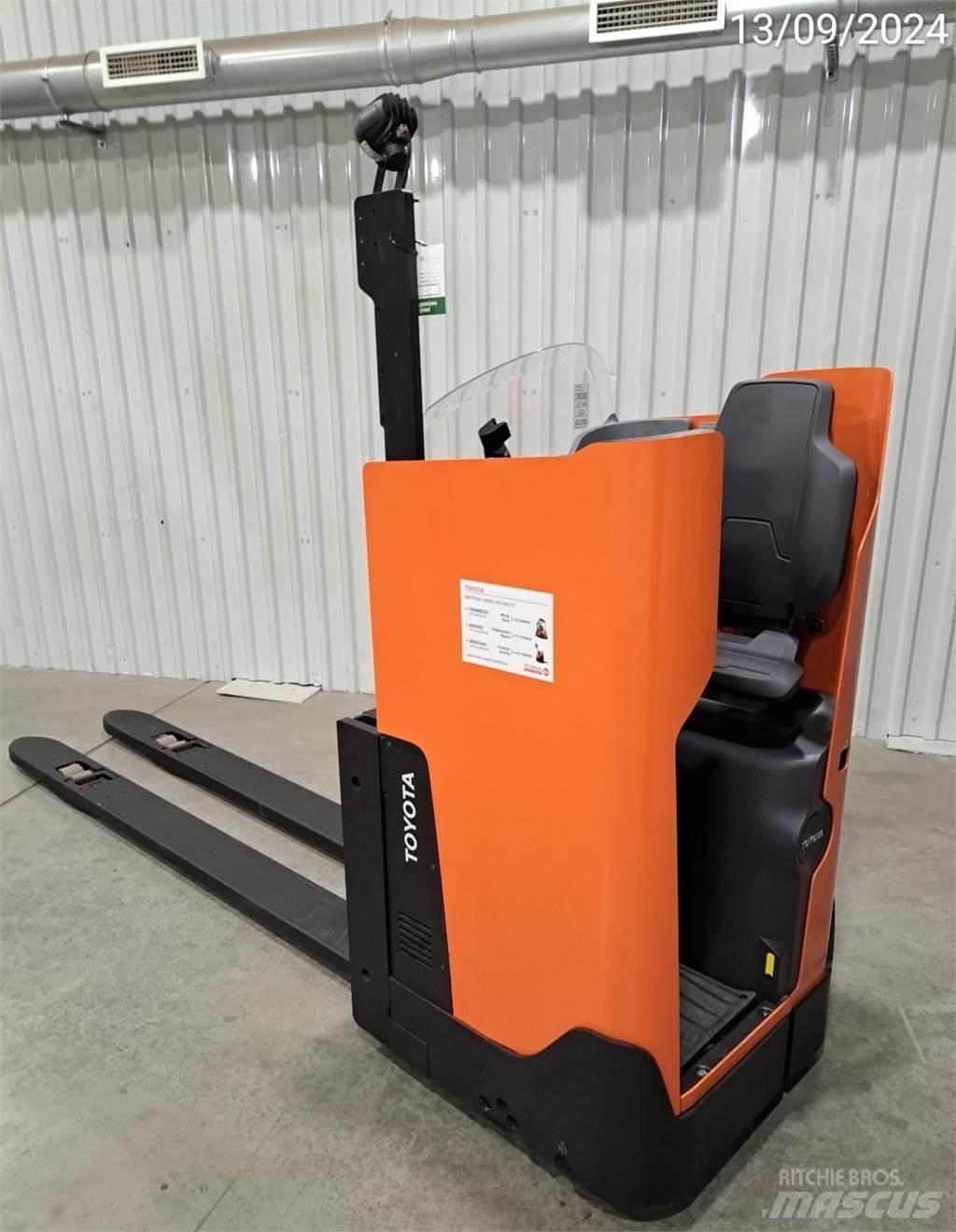 BT LSI200 Hand pallet truck
