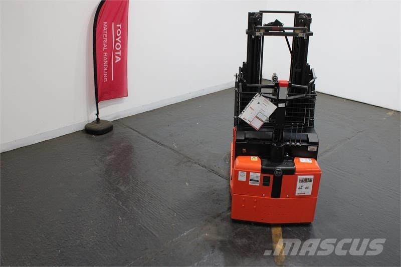 BT RWE120 Hand pallet stackers