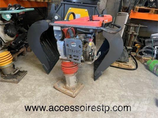  Tekpac SG70H Plate compactors