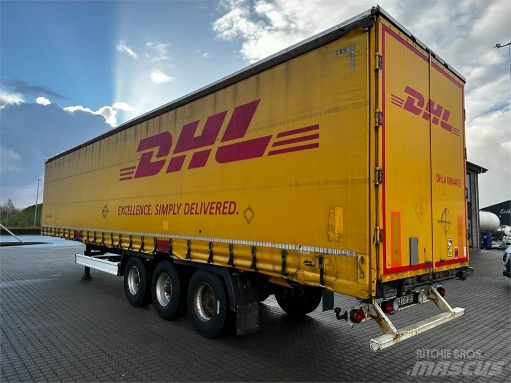 Kässbohrer , Curtainsider semi-trailers