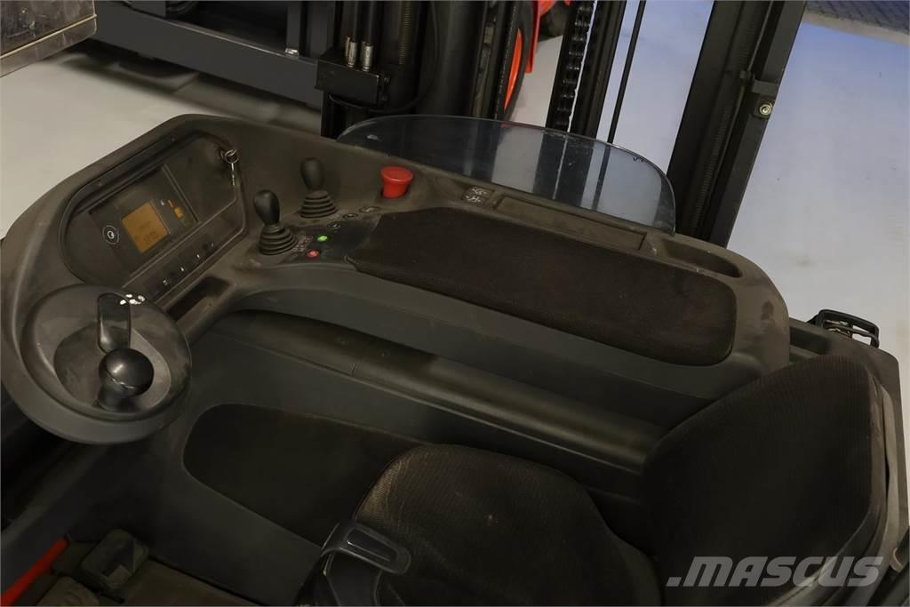 Linde R14-1120 Reach trucks