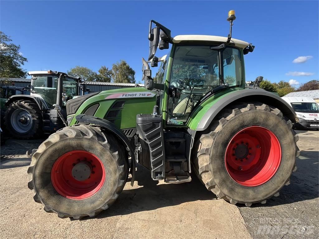 Fendt 718 Tractors