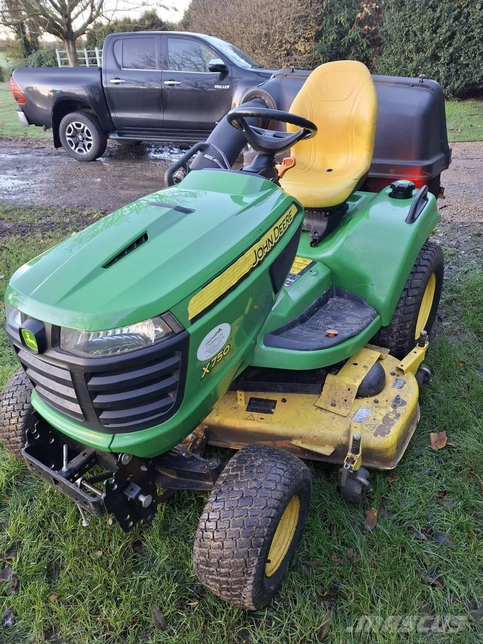 John Deere X750 Mowers