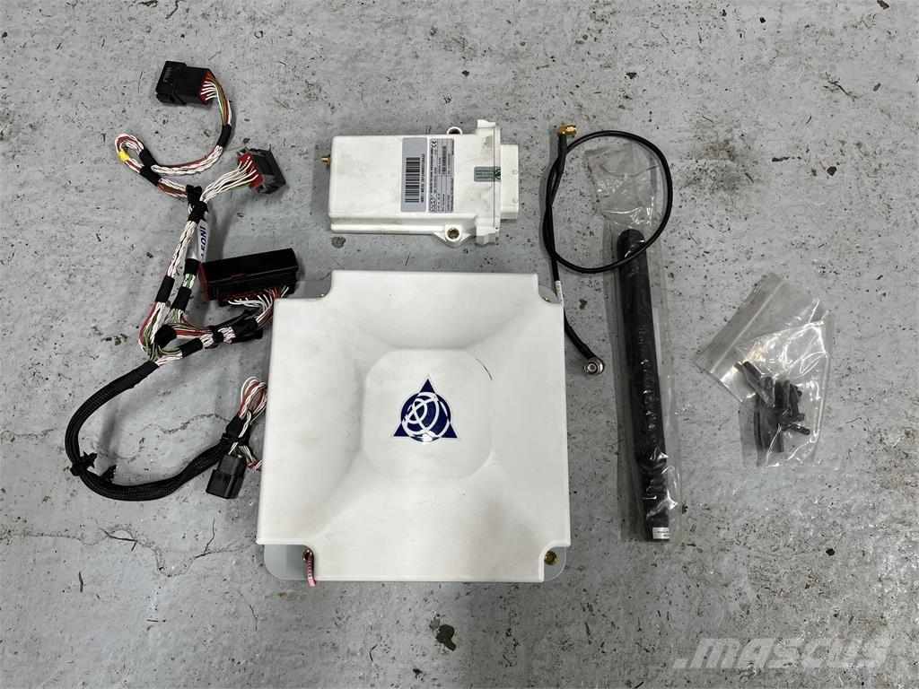 Trimble AG-382 GPS
