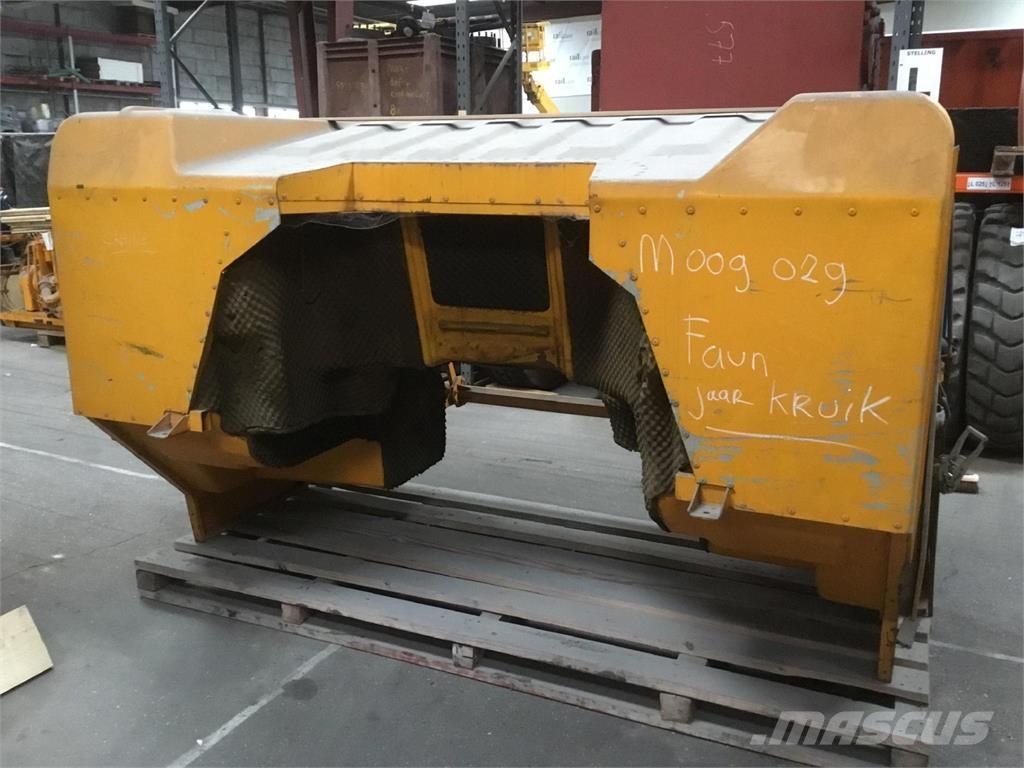 Faun KF lower cabin Cabins and interior