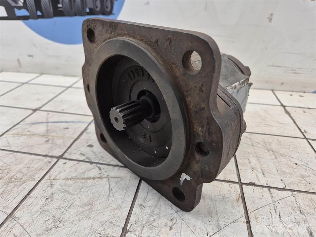  Gear pump Crane parts and equipment