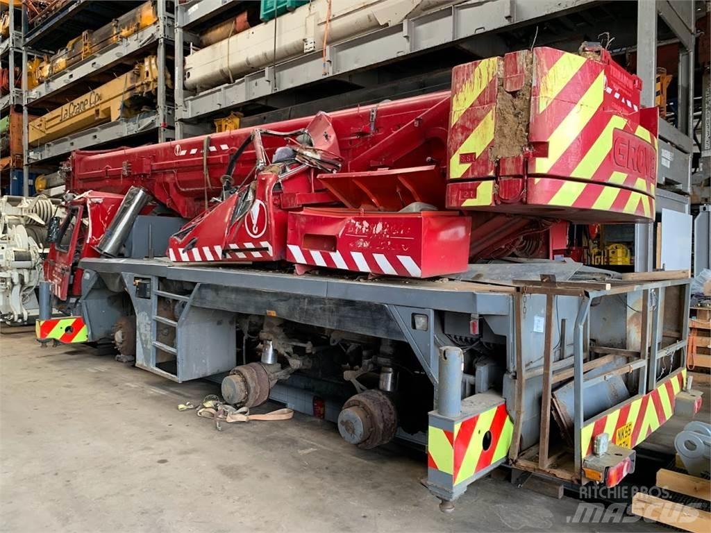 Grove GMK 3055 All terrain cranes