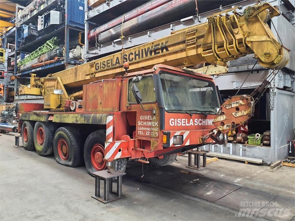 Liebherr LTM 1050 All terrain cranes