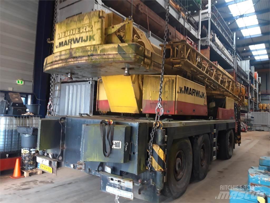Liebherr LTM 1060-2 All terrain cranes