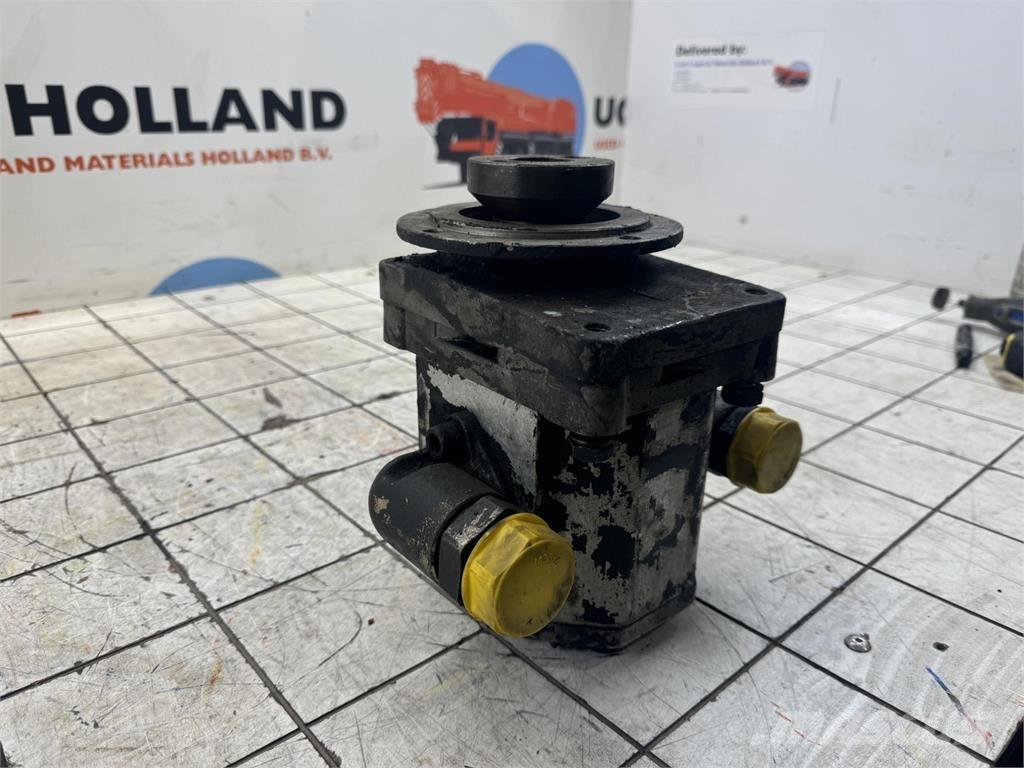  Sunderland gear pump Crane parts and equipment