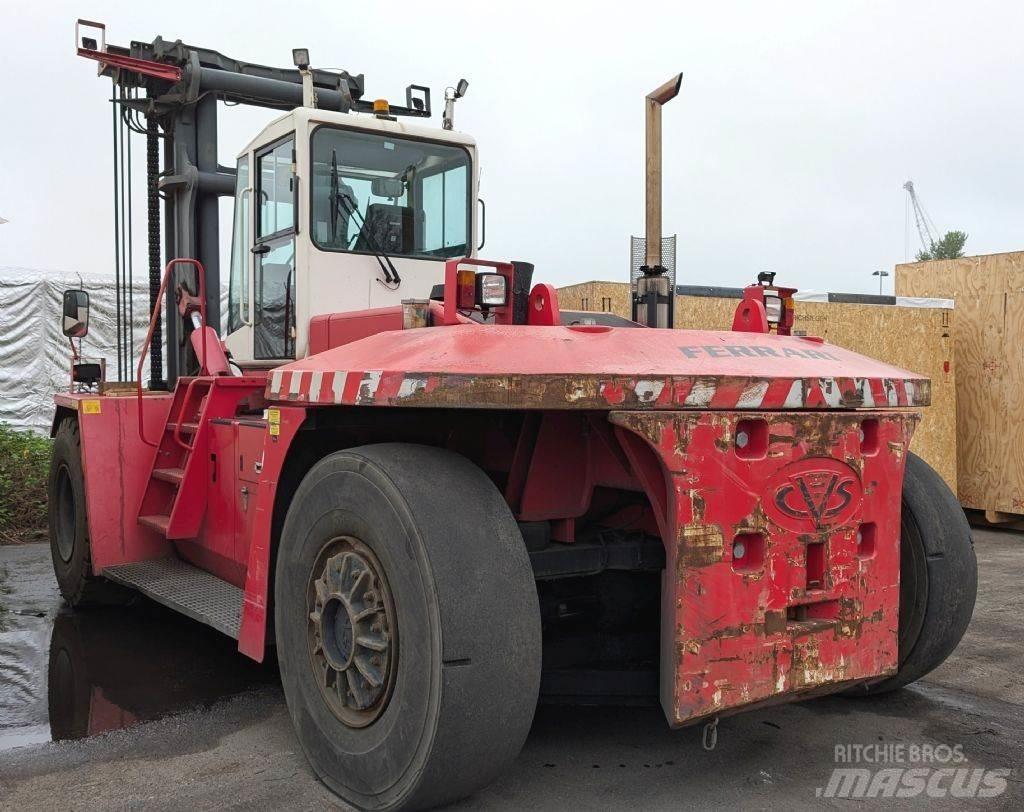 CVS Ferrari F32 Diesel trucks