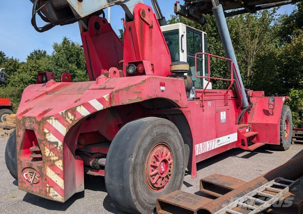 CVS Ferrari F377.5 PB Reachstackers
