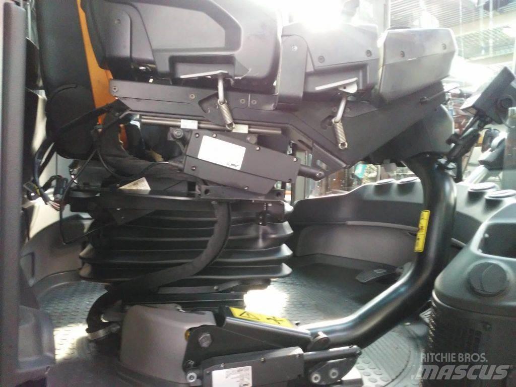 Kalmar DCG150-6 Diesel trucks