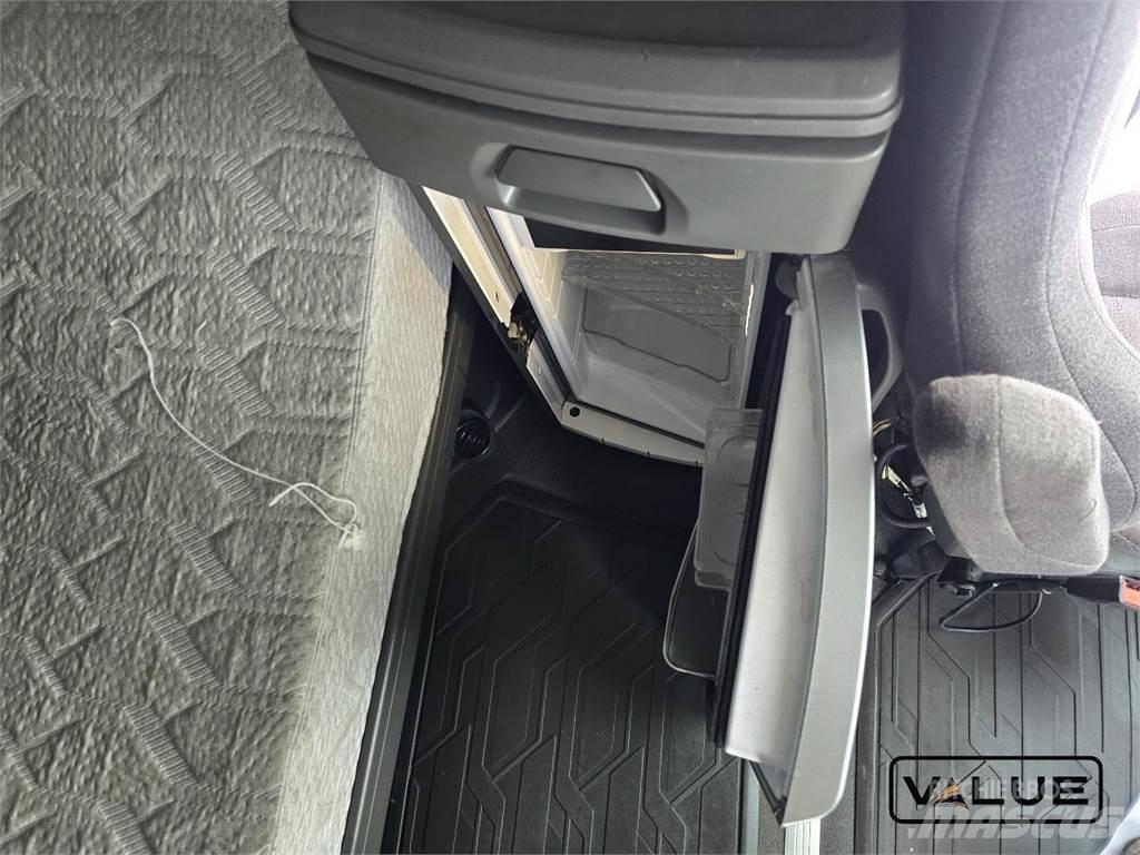 Volvo VNL760 Tractor Units