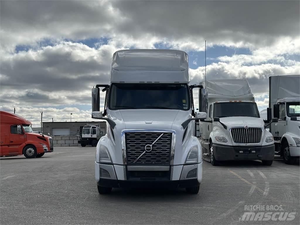 Volvo VNL760 Tractor Units