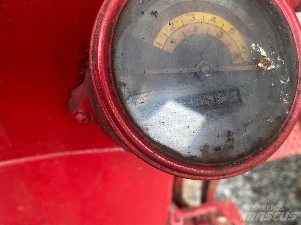 Farmall 400 Construction - Others