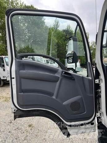 Isuzu NRR Construction - Others