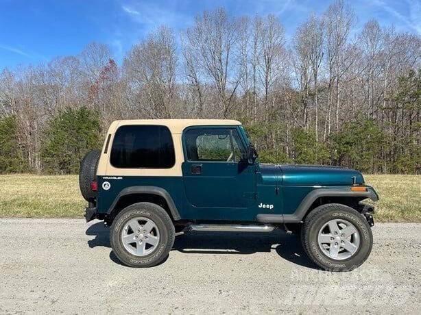 Jeep Wrangler Construction - Others