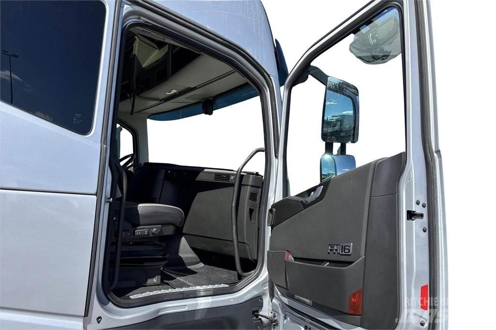 Volvo FH 16 650 Hook lift trucks
