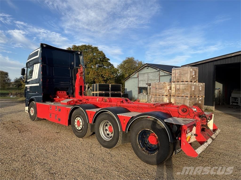 DAF XF 510 FAK 8X2 Hook lift trucks